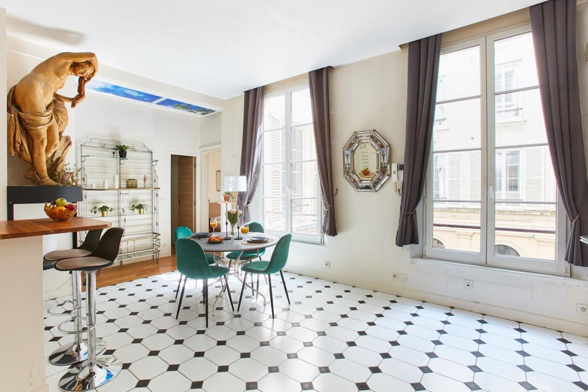 Madeleine & Palais Garnier - 2br - Cityapartmentstay Paris
